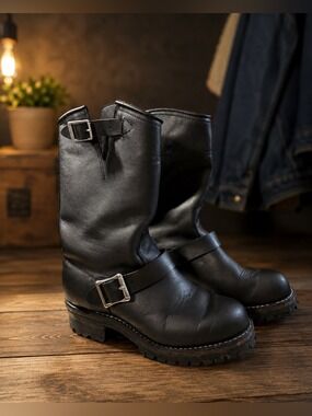 DAYTON Engineer Boots • Soft Toe • Genuine Leather • Vibram Sole • Women’s 9.5 W